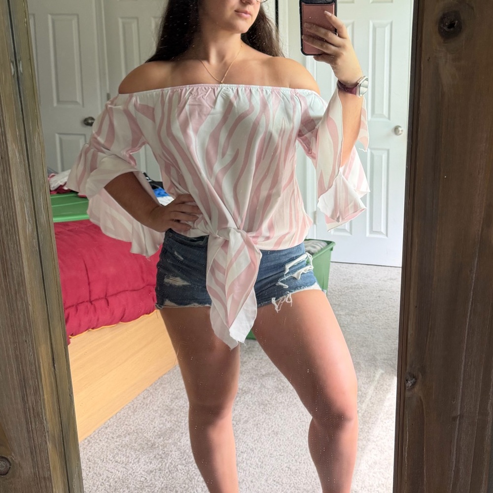 Pink and White Striped Tie-Front Blouse 🌸